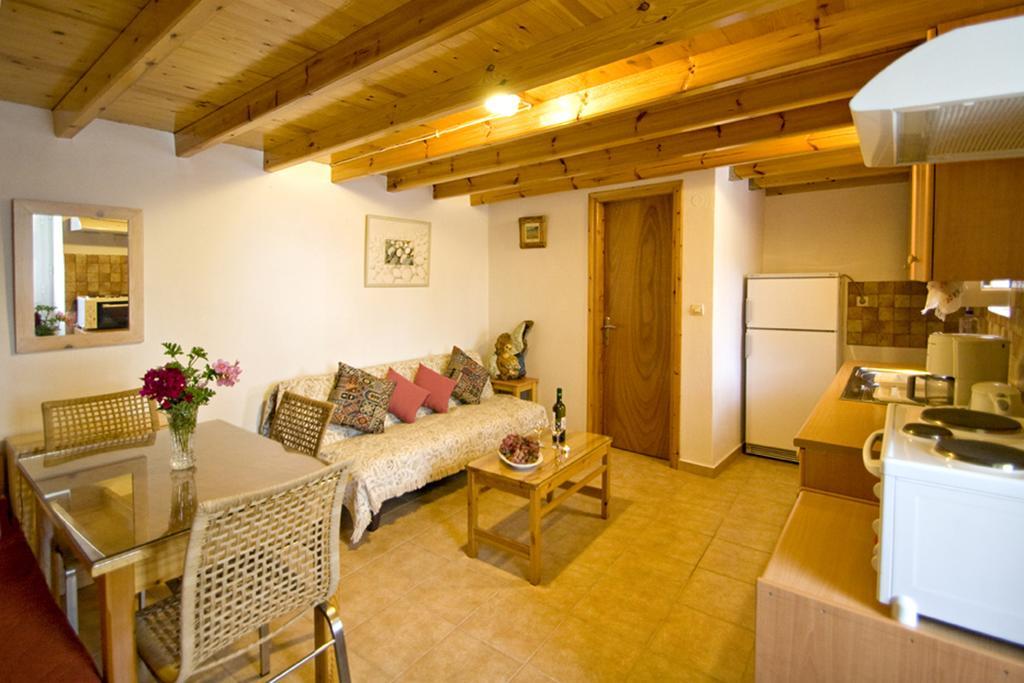 Villas Zoe Ksanemos Екстер'єр фото